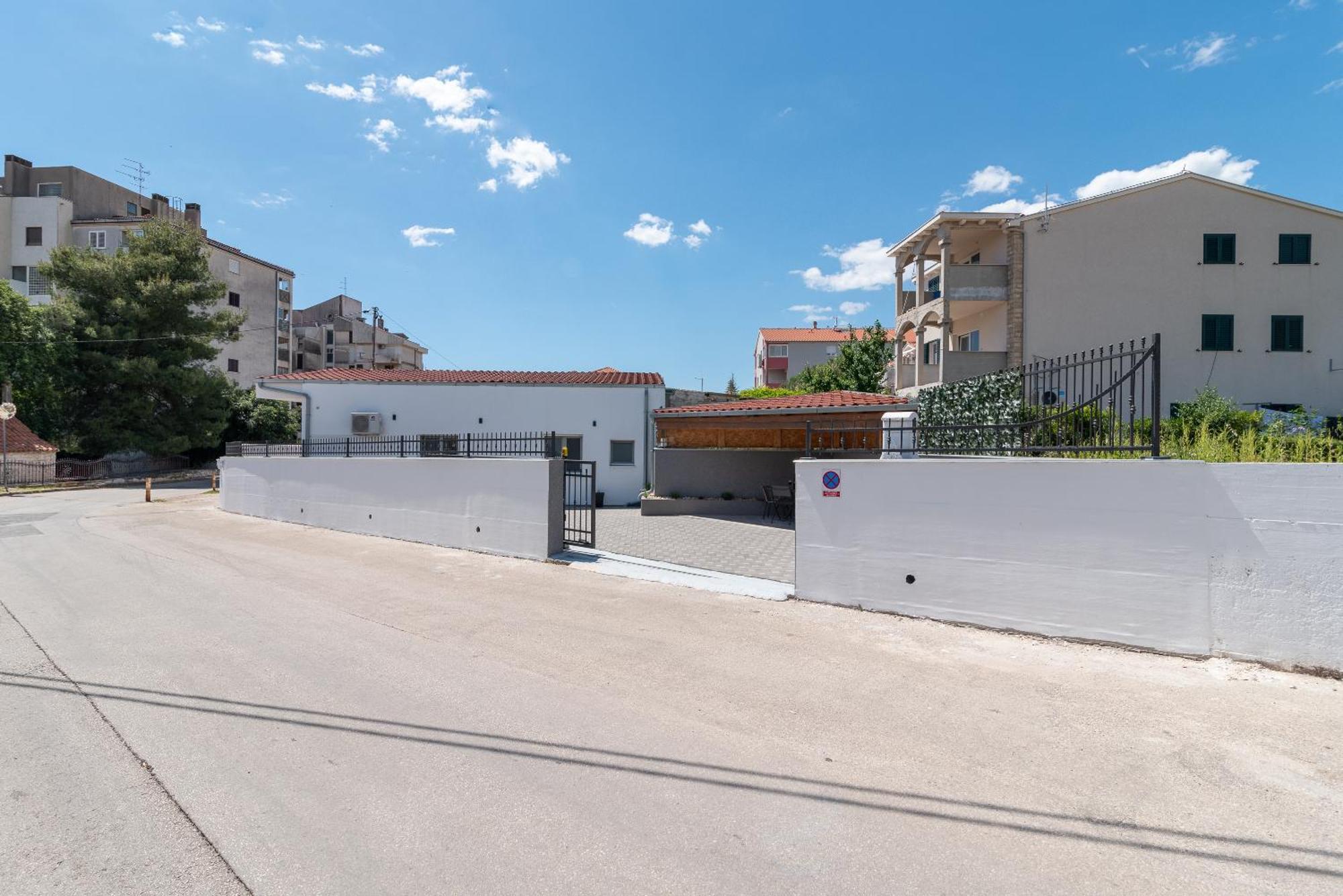 Apartman Dino Trogir Exterior foto