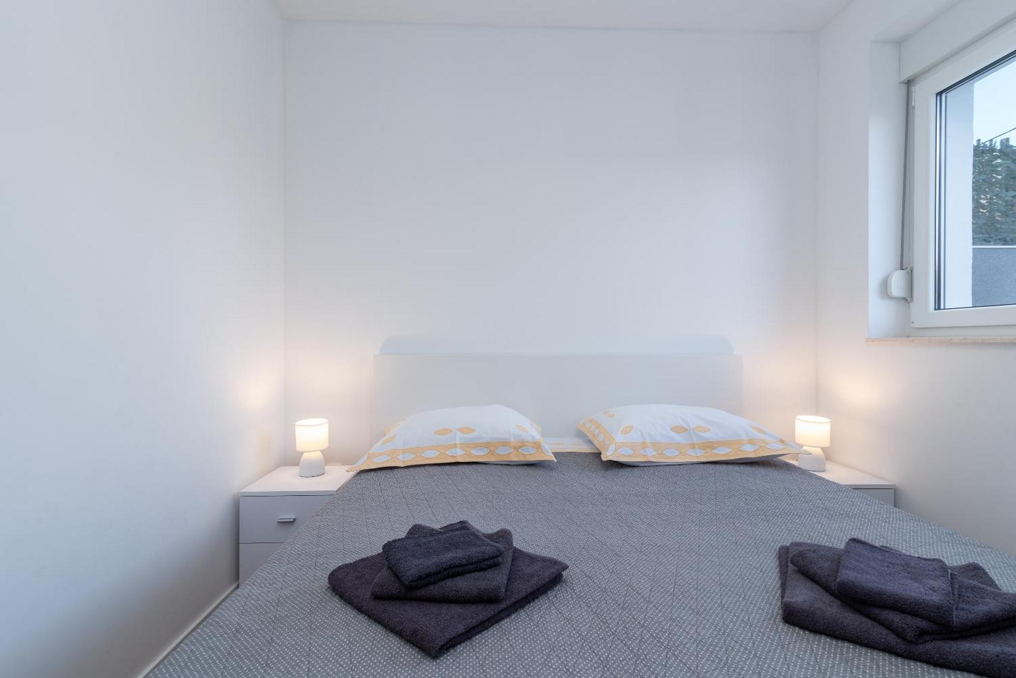 Apartman Dino Trogir Exterior foto